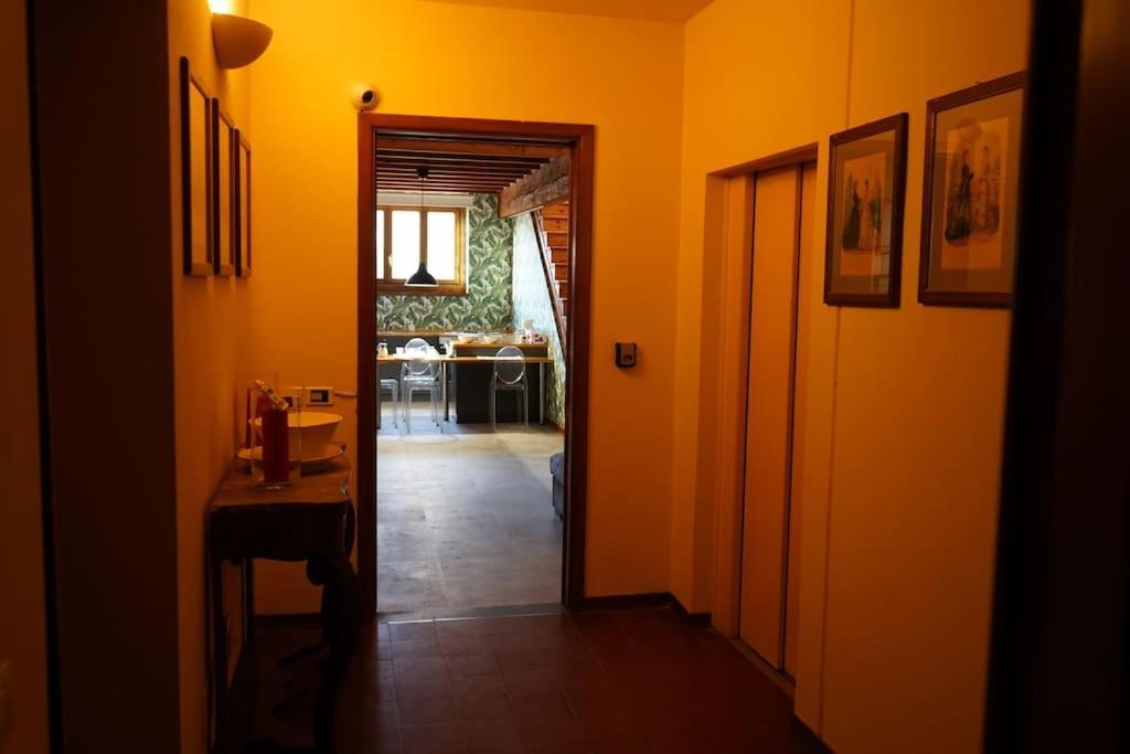 شقة Loft Moderno Ubicato Nel Centro Storico Di لوكا المظهر الخارجي الصورة